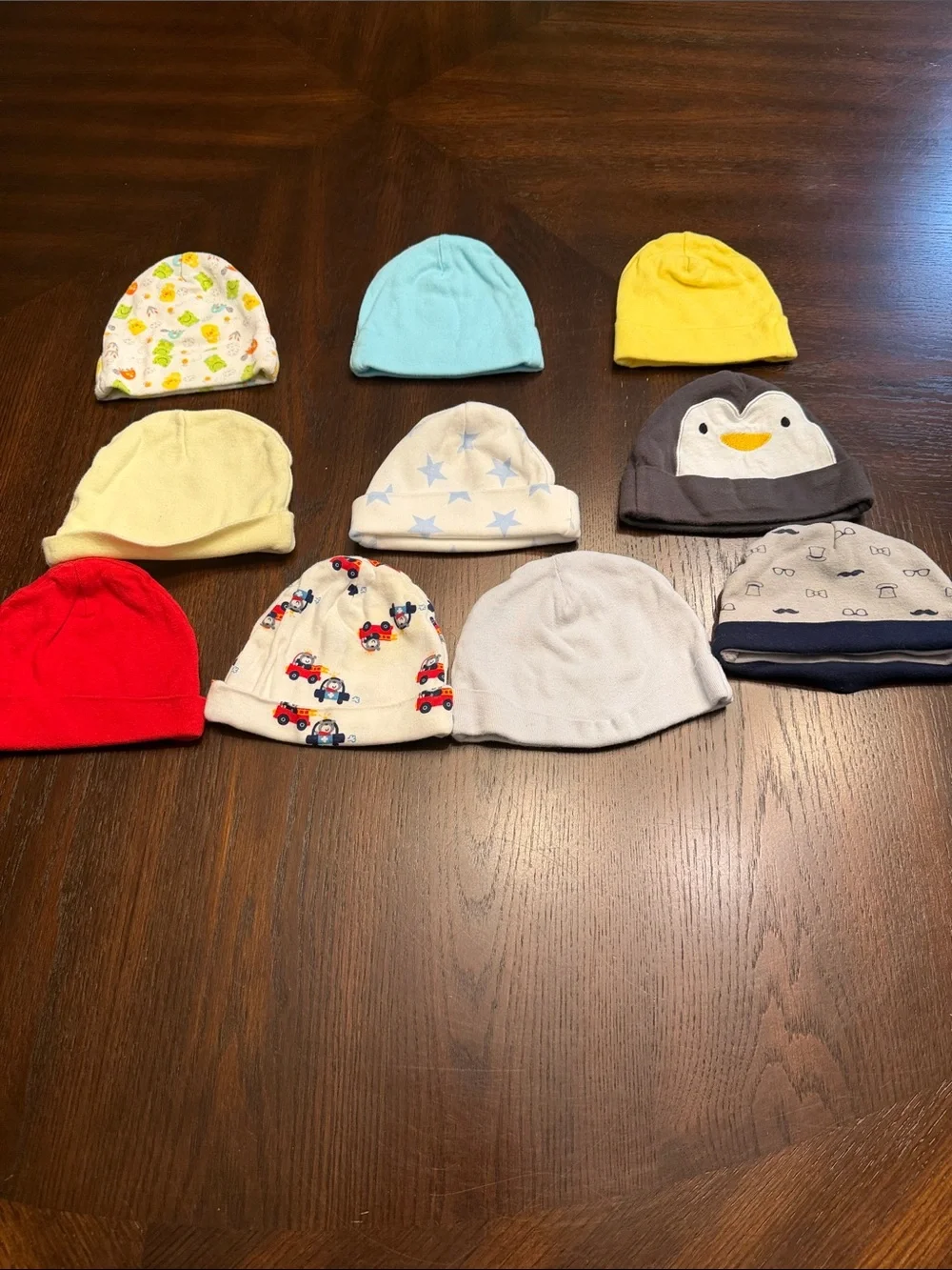 Newborn Baby Hats Socks Bundle 0-6M 21 Piece Infant Beanie Clothing Lot